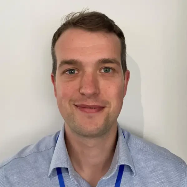 Dr Simon Bailey